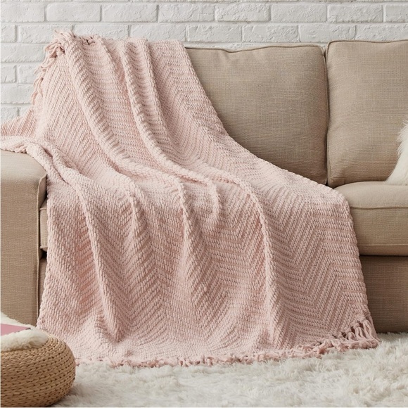 West Elm Oatmeal Light Tan Brown Fringe Chevron Throw Blanket Indoor Luxury Gift - Picture 10 of 13